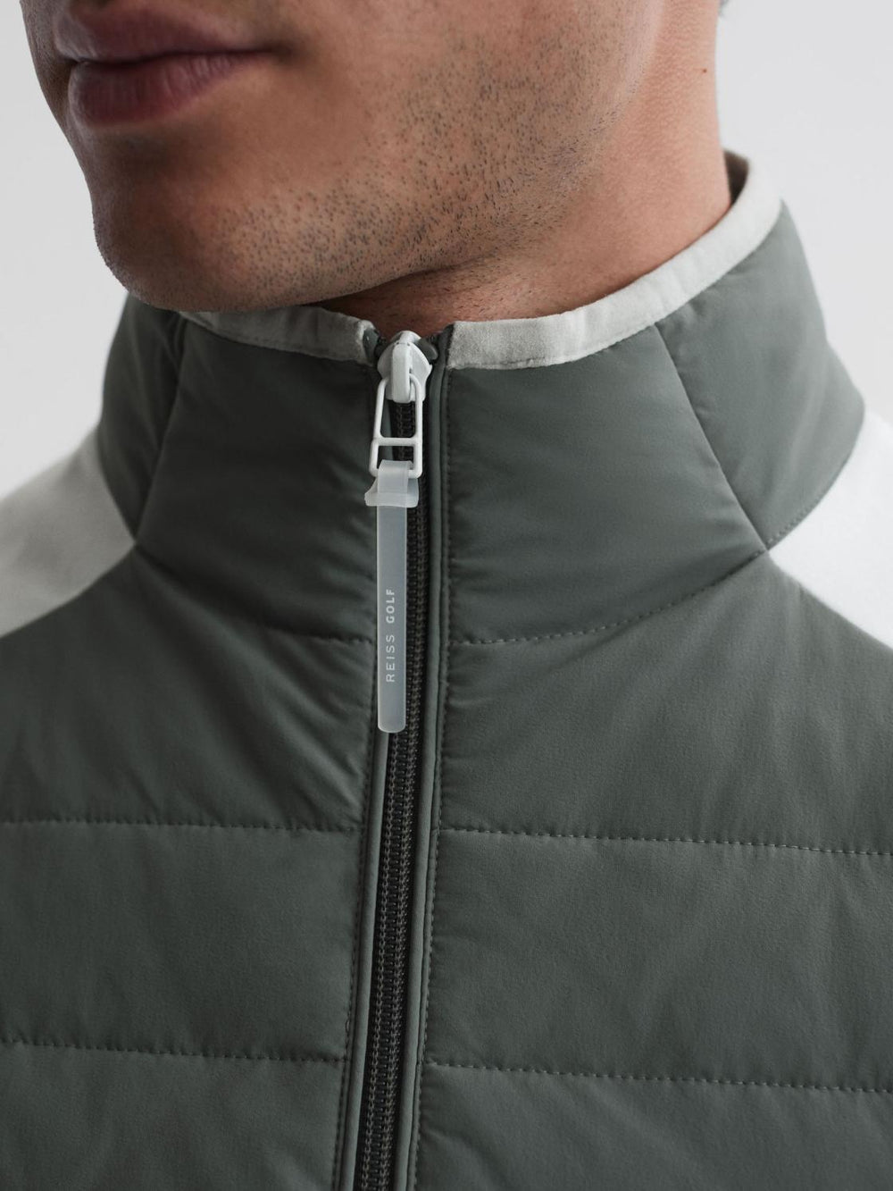 Reiss Coats & Jackets | Clubhouse Funnel Neck Hybrid Quilted Gilet Sage/white - Men