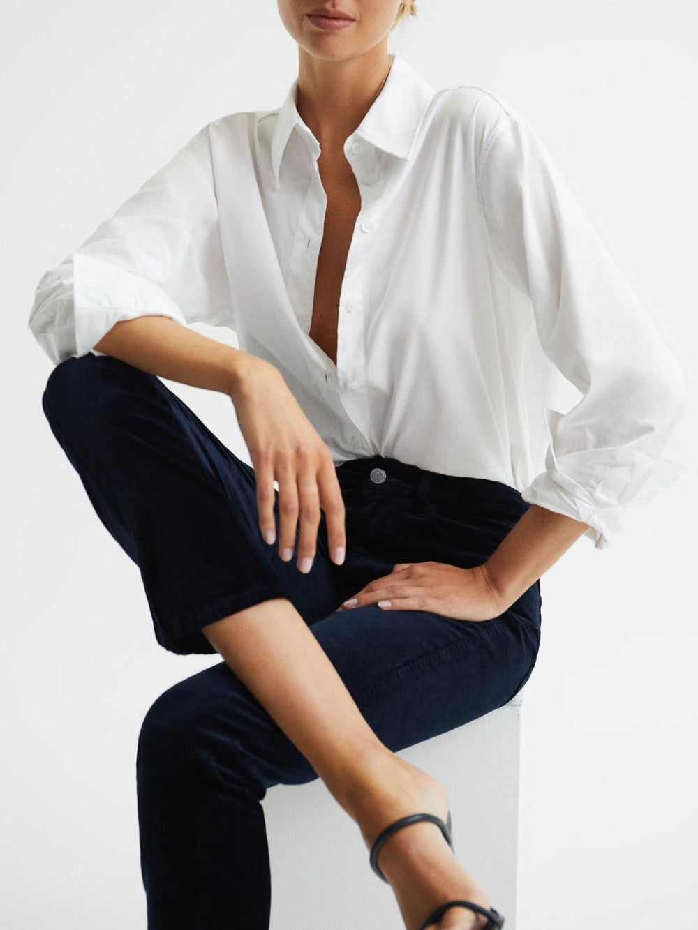 Reiss Jeans | Cindy Twisted Seam Velvet Jeans Dark Navy - Women