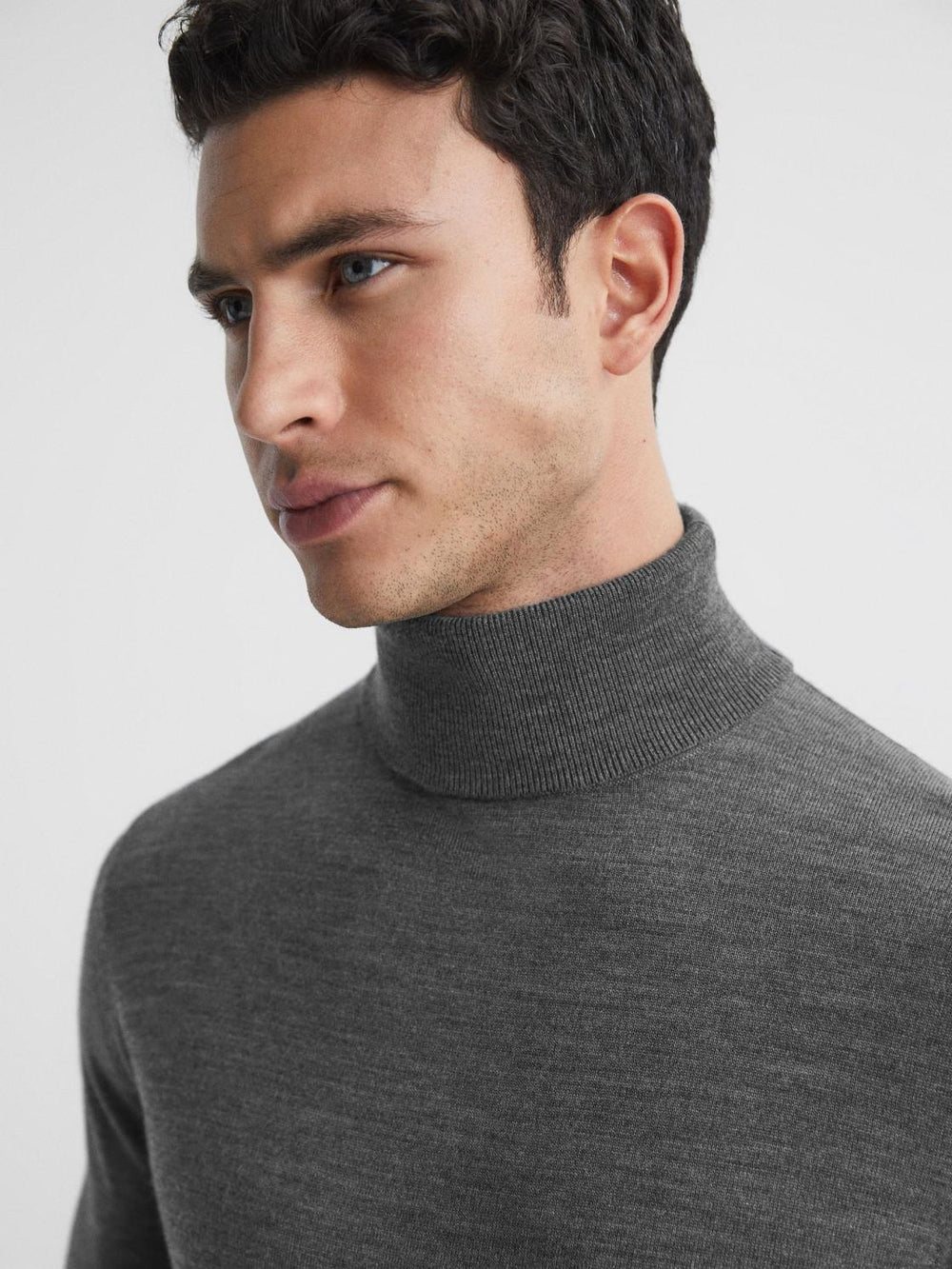 Reiss Knitwear | Caine Merino Wool Roll Neck Jumper Mid Grey Melange - Men