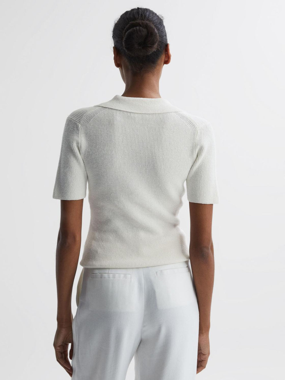 Reiss Knitwear | Devin V-Neck Collared Knit Top Ivory - Women