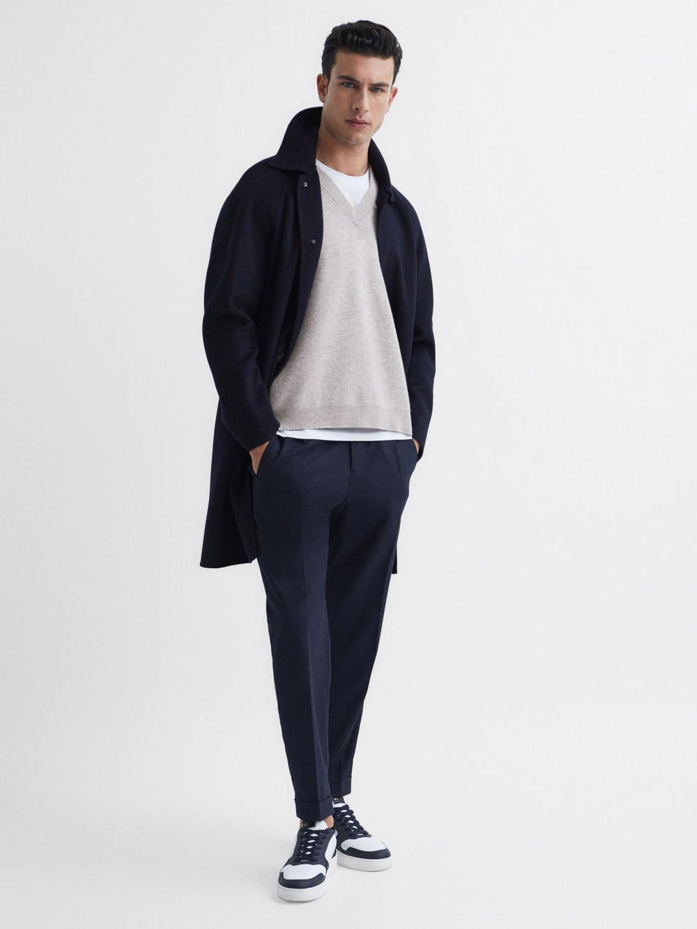 Reiss Knitwear | Fiji Wool Blend Sleeveless Knitted Vest Heather - Men