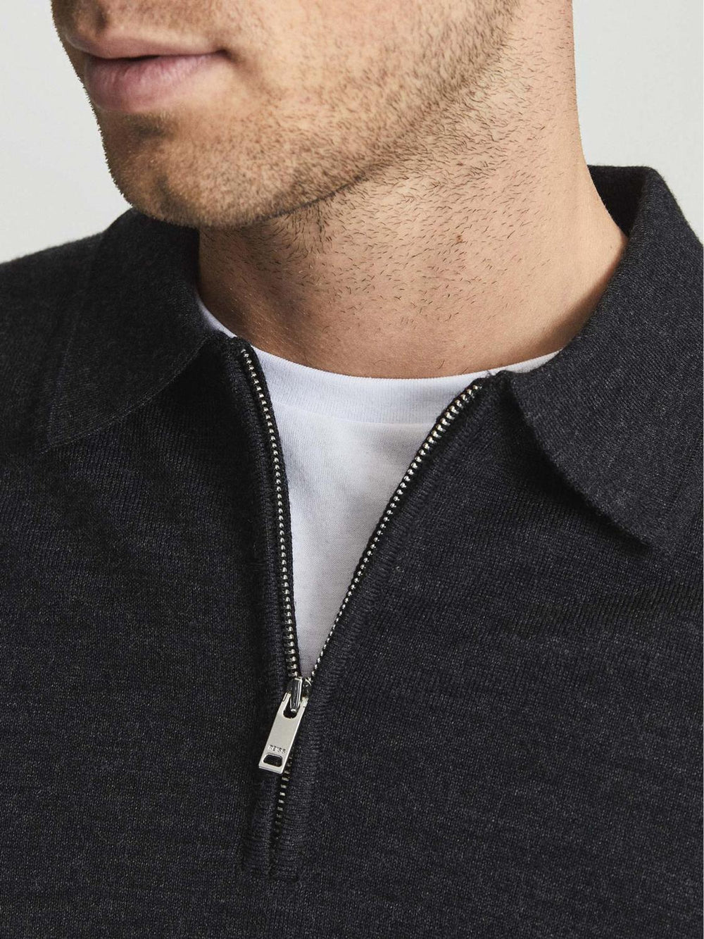 Reiss Knitwear | Robertson Merino Wool Zip Neck Polo Shirt Charcoal Melange - Men