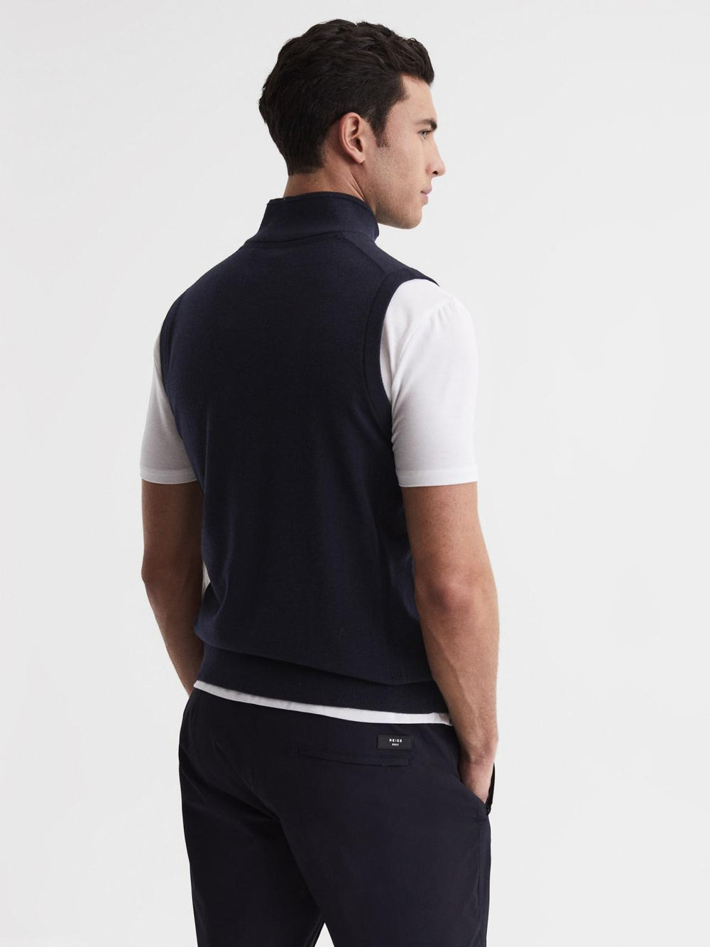 Reiss Knitwear | Wedge Golf Merino Sleeveless Half-Zip Jumper Navy - Men