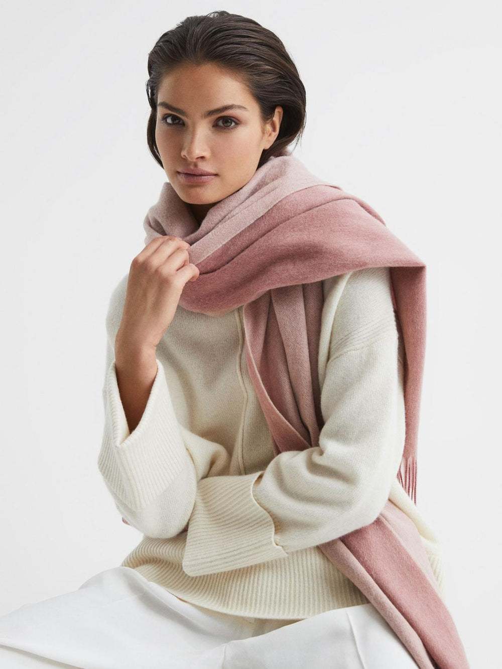 Reiss Scarves, Hats & Gloves | Picton Cashmere Blend Scarf Blush - Women