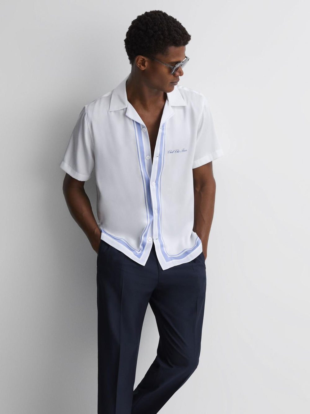 Reiss Shirts | Chateau Reiss | Ché Motif Cuban Collar Button-Through Shirt White/blue - Men