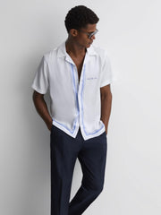 Reiss Shirts | Chateau Reiss | Ché Motif Cuban Collar Button-Through Shirt White/blue - Men