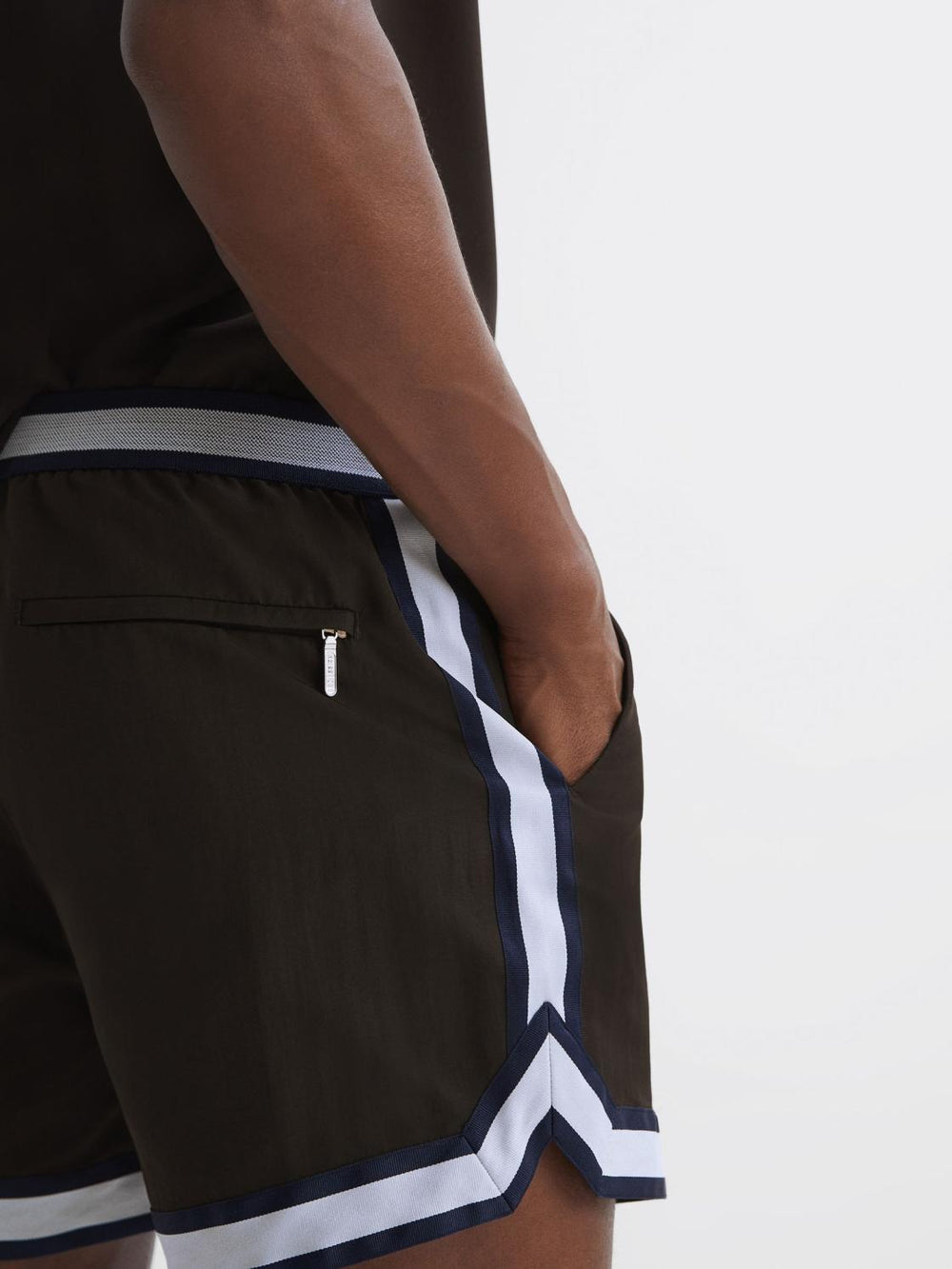 Reiss Shorts | Baller Reiss | Ché Elasticated Waist Contrast Swim Shorts Chocolate/navy - Men