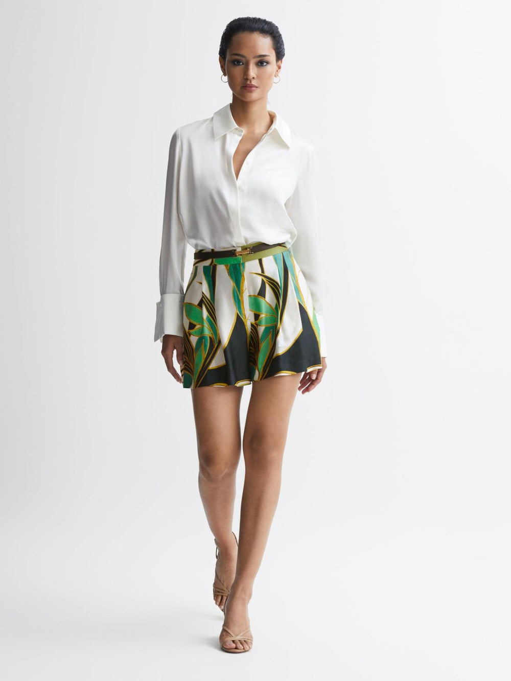 Reiss Shorts | Luna Mid Rise Printed Shorts Green Print - Women