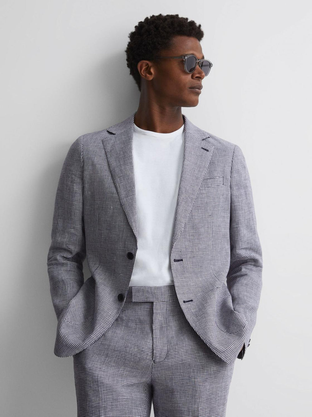 Reiss Suits & Tailoring | Squad Linen Single Breasted Dogtooth Blazer Navy - Men