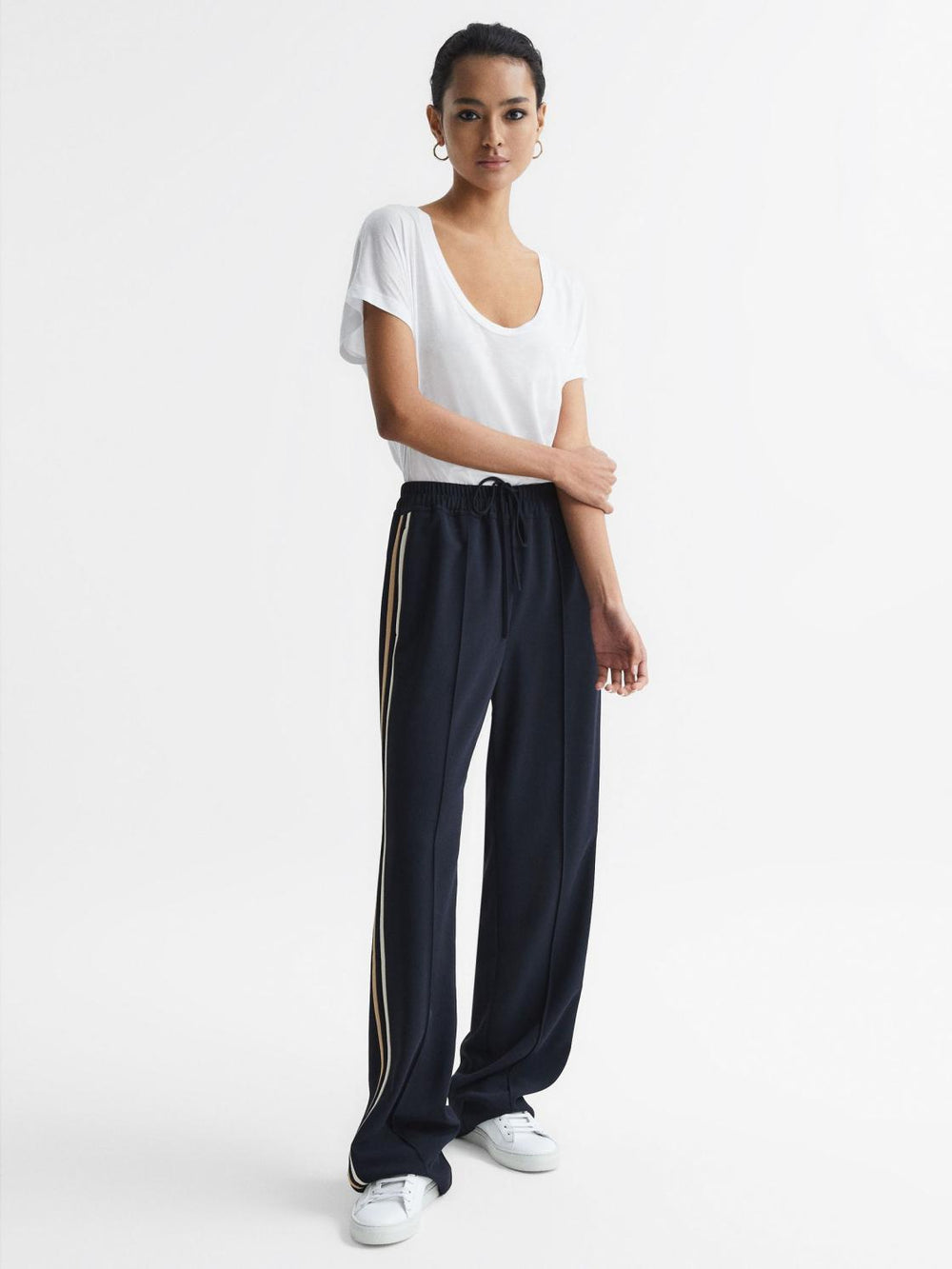 Reiss Tops | Caia Scoop Neck Pima Cotton T-Shirt Black - Women