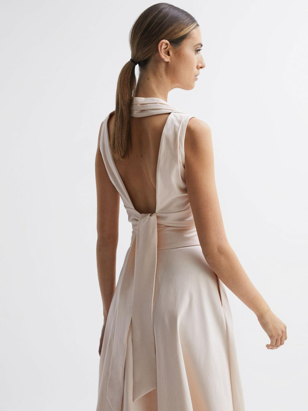 Reiss Tops | Rebecca Cropped V-Neck Open Back Top Nude - Women