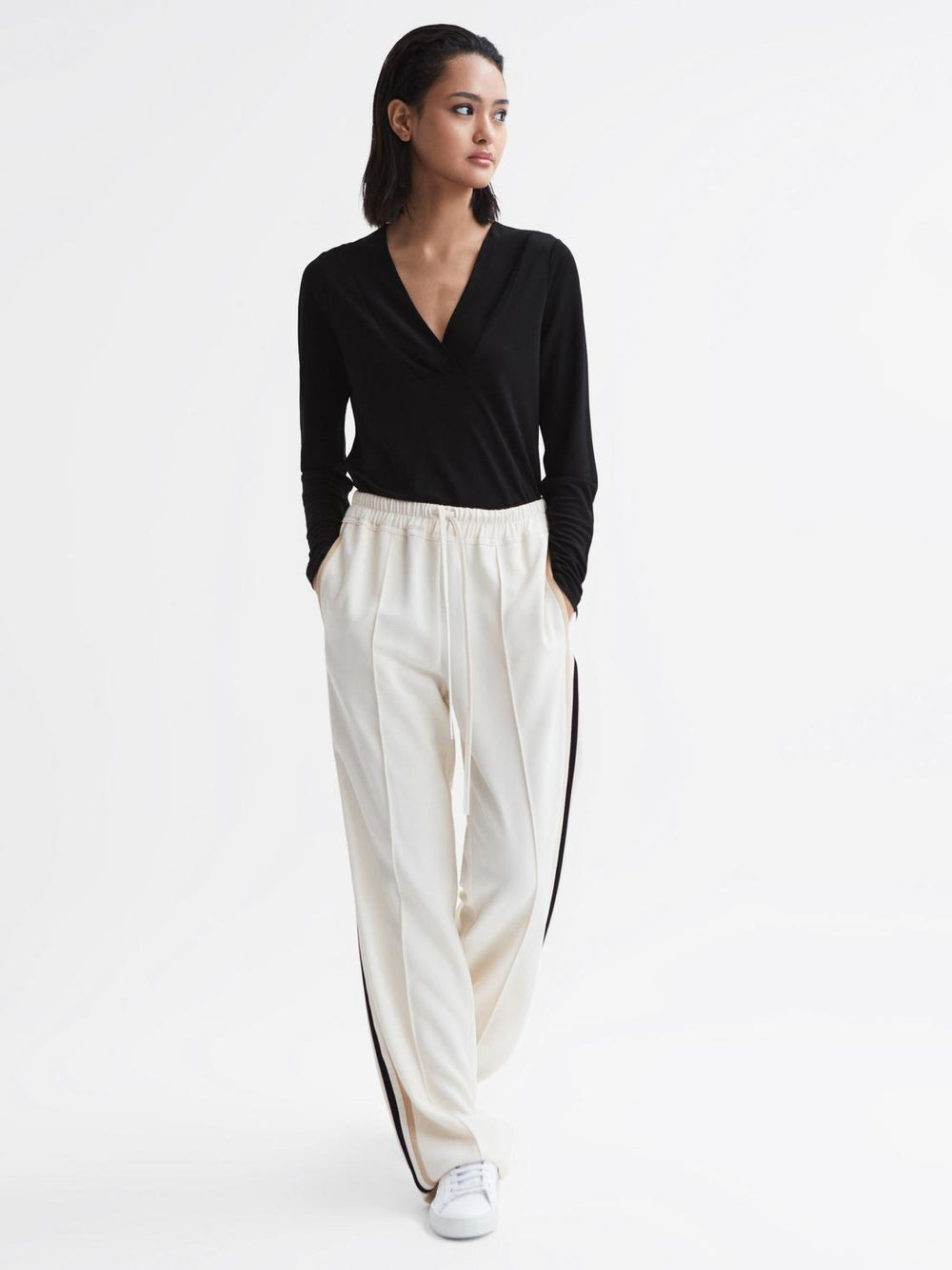 Reiss Tops | Tillie V-Neck Long Sleeve Blouse Black - Women