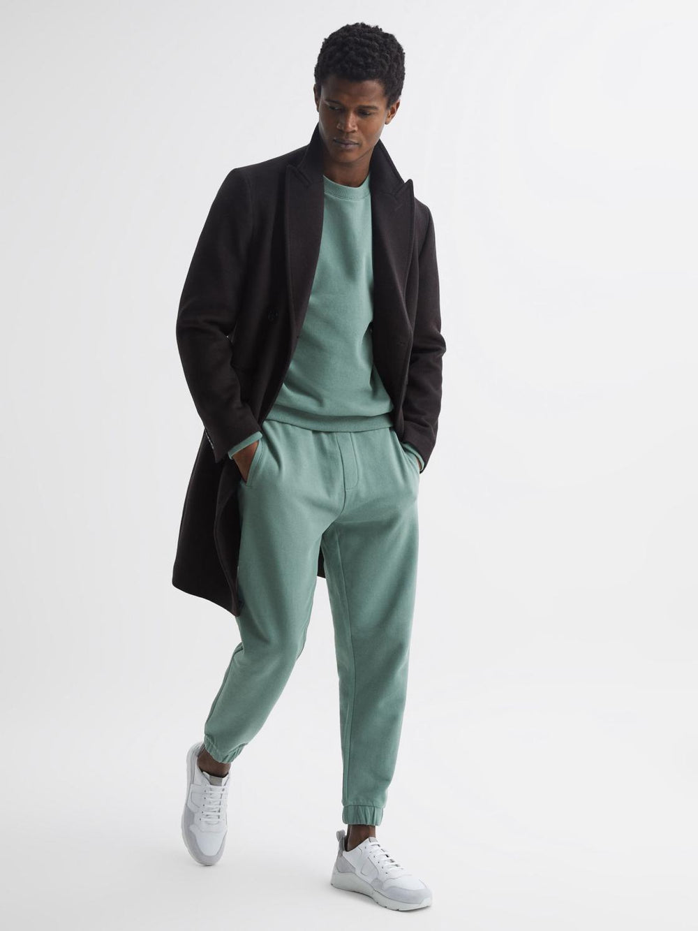 Reiss Trousers | Ali Garment Dye Joggers Fern Green - Men