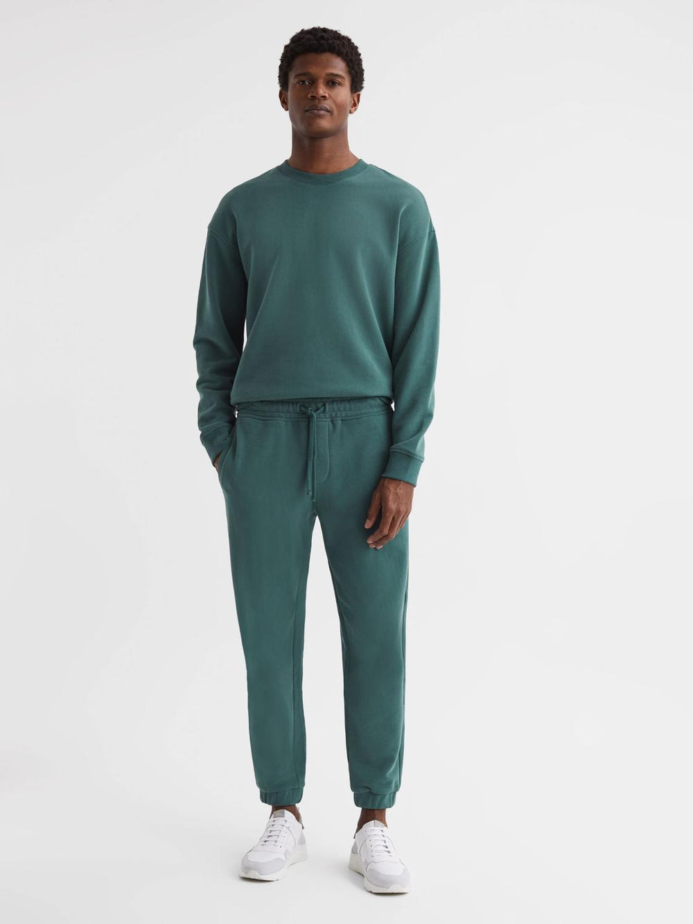 Reiss Trousers | Ali Garment Dye Joggers Midnight Green - Men