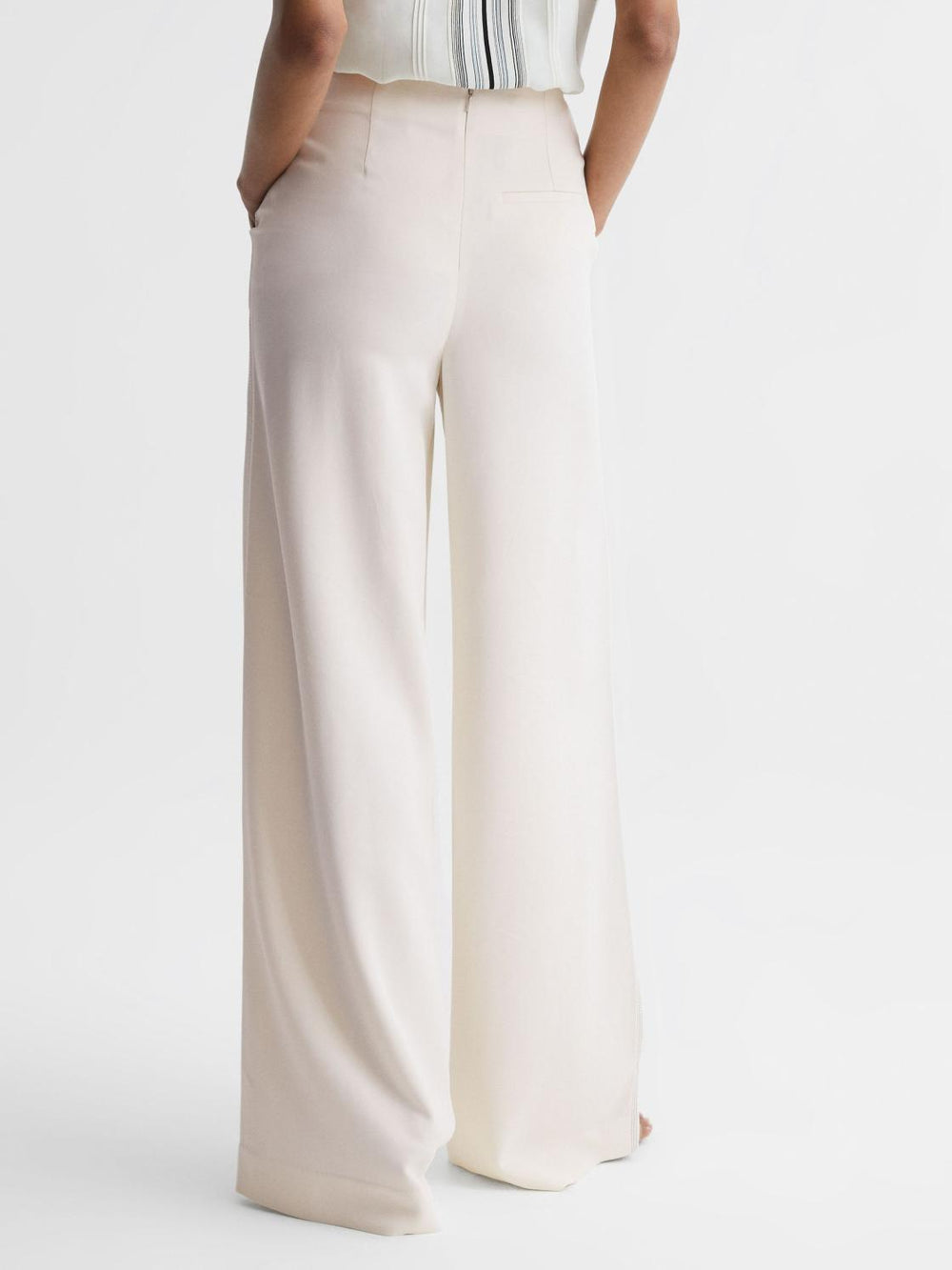 Reiss Trousers | Carlie Mid Rise Wide Leg Trousers Cream - Women