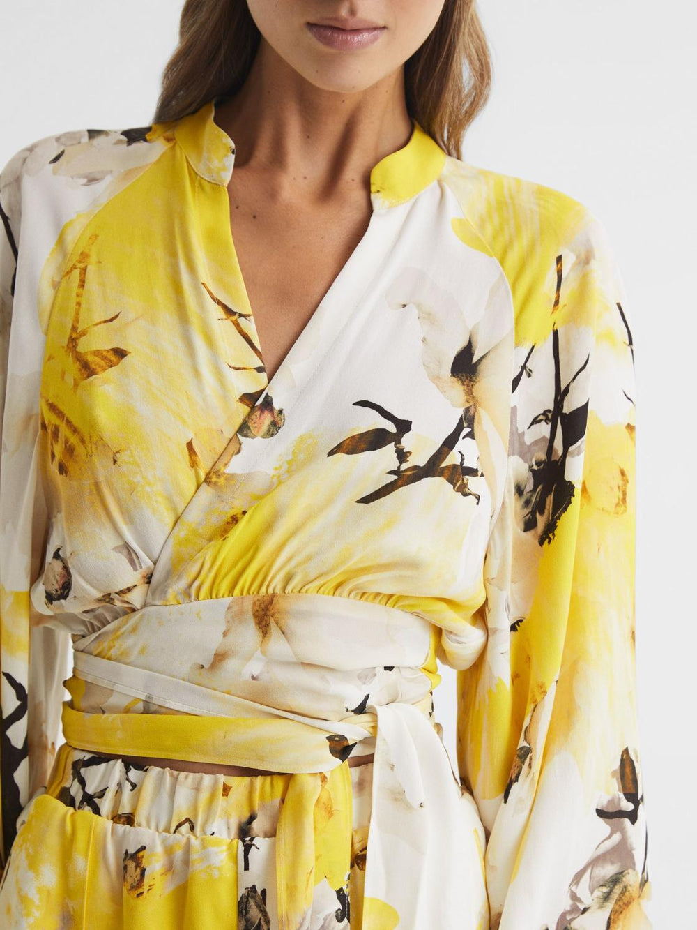 Reiss Blouses &amp; Shirts | Odette Floral Print Cropped Blouse Yellow - Women