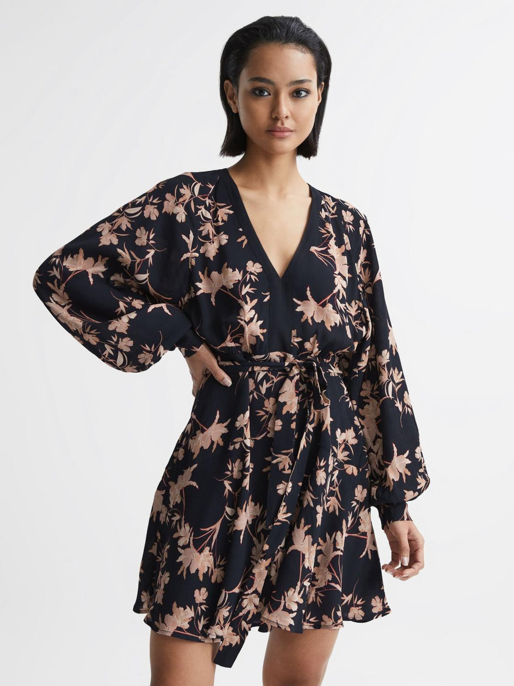 Reiss Dresses | Kerina Floral Print V-Neck Dress Pink/black - Women