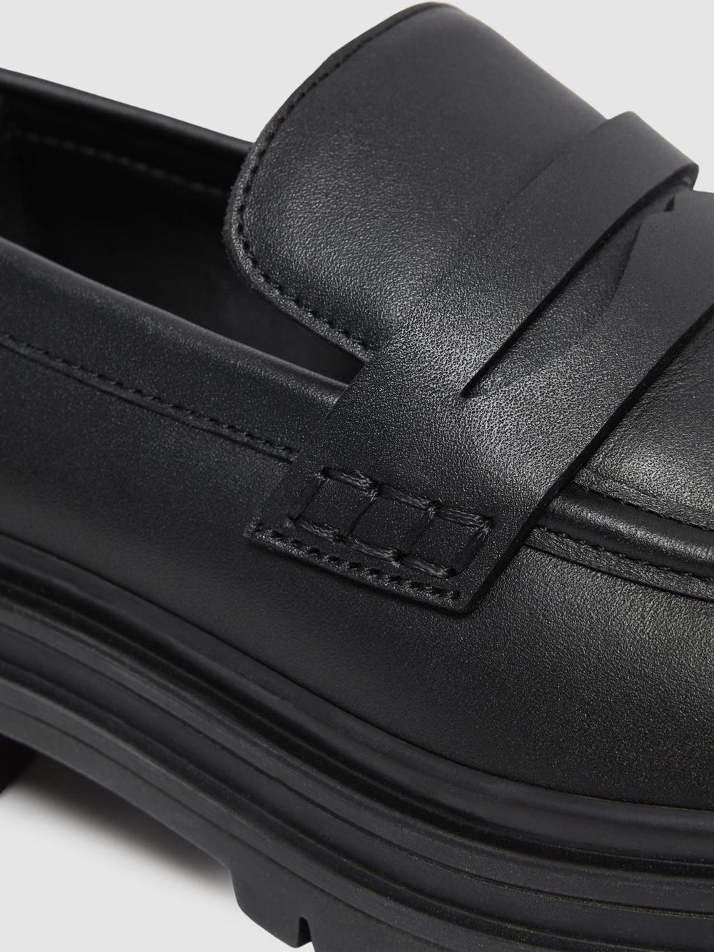 Reiss Flats | Adele Leather Chunky Cleated Loafers Black - Women