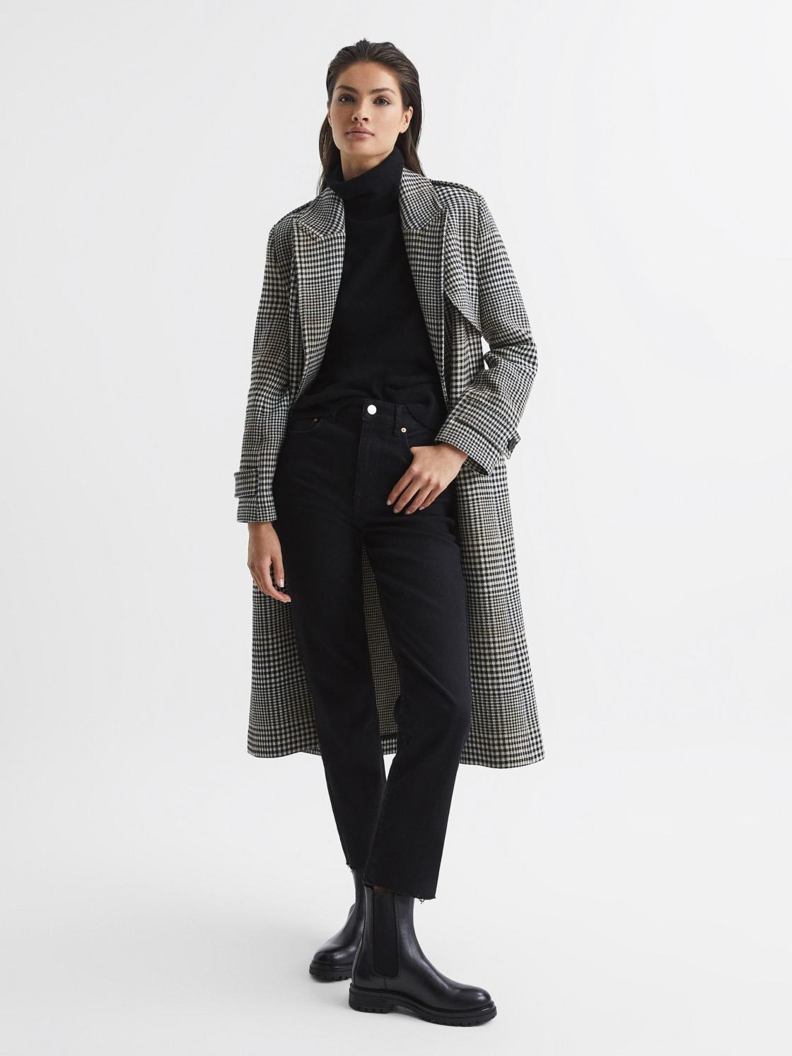 Reiss Flats | Thea Boots Leather Pull On Chelsea Boots Black - Women