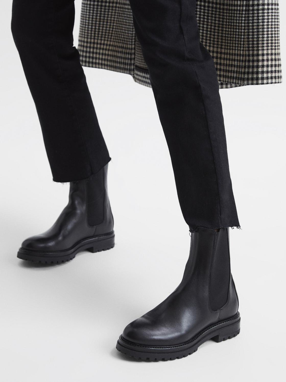 Reiss Flats | Thea Boots Leather Pull On Chelsea Boots Black - Women