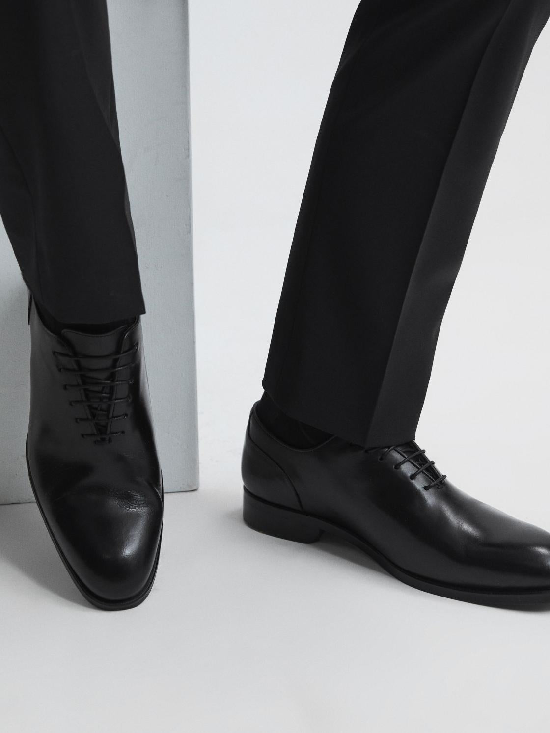 Reiss Formal Shoes | Bay Leather Whole Cut Shoes Black - Men