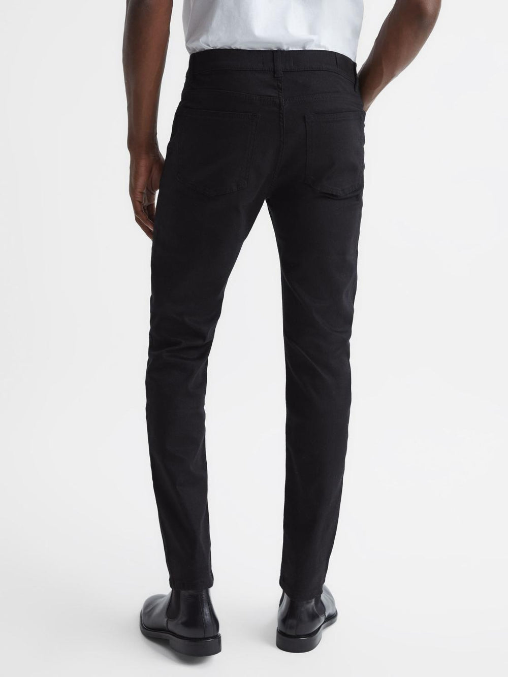 Reiss Jeans | Rufus Tapered Slim Fit Jersey Stretch Jeans Black - Men