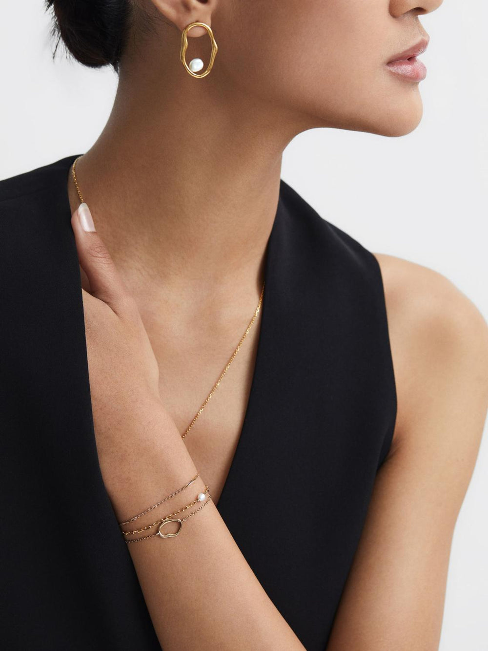 Reiss Jewellery | Midnight Maria Black Bracelet Gold - Women