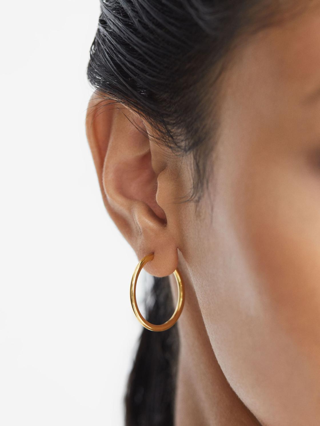 Reiss Jewellery | Senorita 20 Maria Black Hoop Earrings Gold - Women