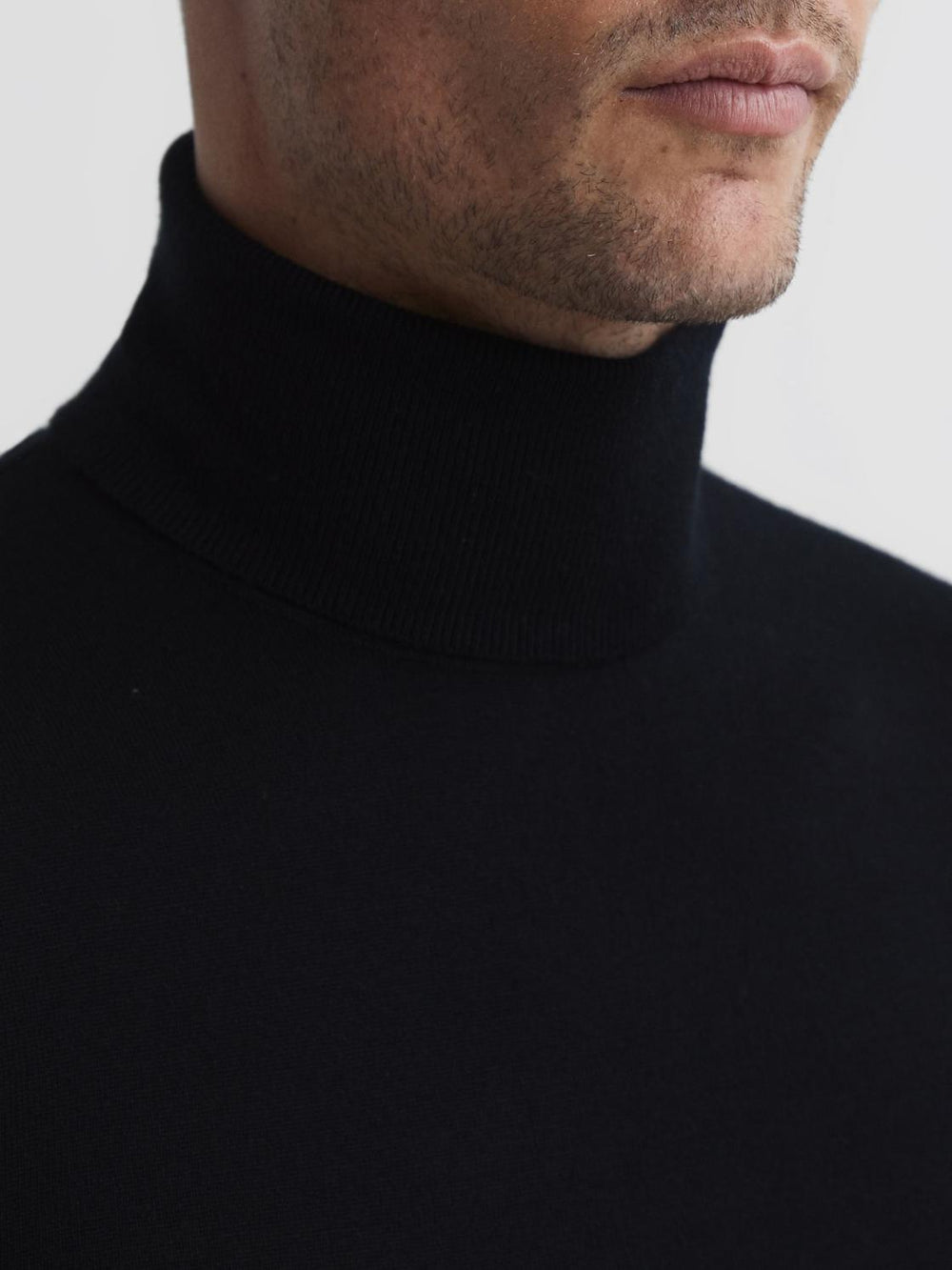 Reiss Knitwear | Caine Merino Wool Roll Neck Jumper Black - Men