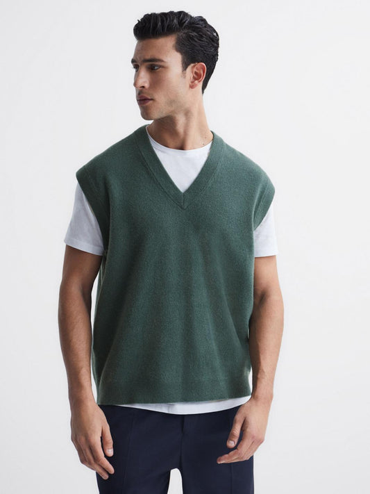 Reiss Knitwear | Fiji Wool Blend Sleeveless Knitted Vest Ecru - Men