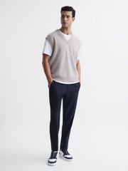 Reiss Knitwear | Fiji Wool Blend Sleeveless Knitted Vest Heather - Men