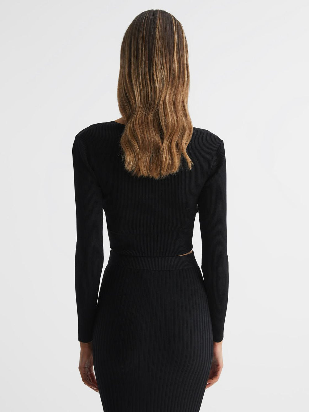 Reiss Knitwear | Iona Knitted Twist Cropped Top Black - Women