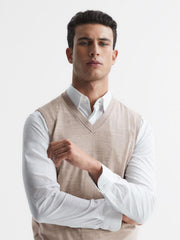 Reiss Knitwear | Styles Sleeveless Merino Vest Wheat Melange - Men