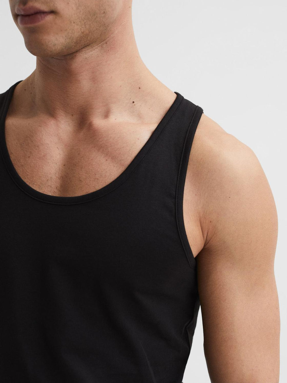 Reiss Loungewear &amp; Nightwear | Vinnie Cotton Stretch Vest Black - Men