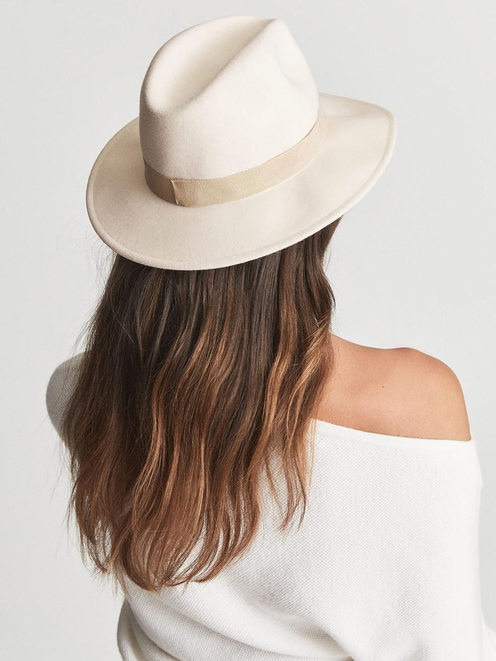 Reiss Scarves, Hats &amp; Gloves | Ashbourne Wool Fedora Hat Ivory - Women