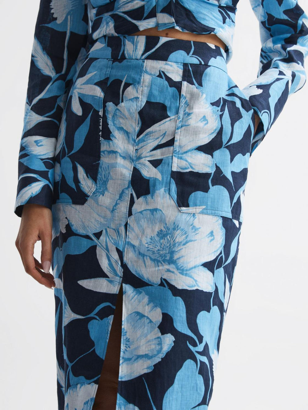 Reiss Skirts | Jackson Floral Print High Rise Midi Skirt Navy/blue - Women