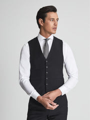 Reiss Suits &amp; Tailoring | Hope Modern Fit Travel Waistcoat Black - Men