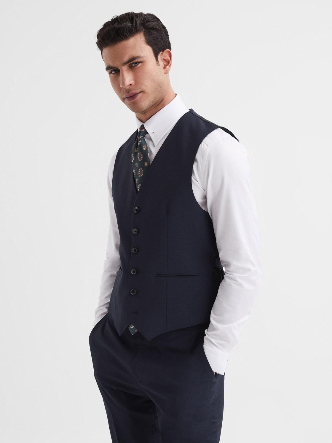 Reiss Suits &amp; Tailoring | Hope Modern Fit Travel Waistcoat Navy - Men