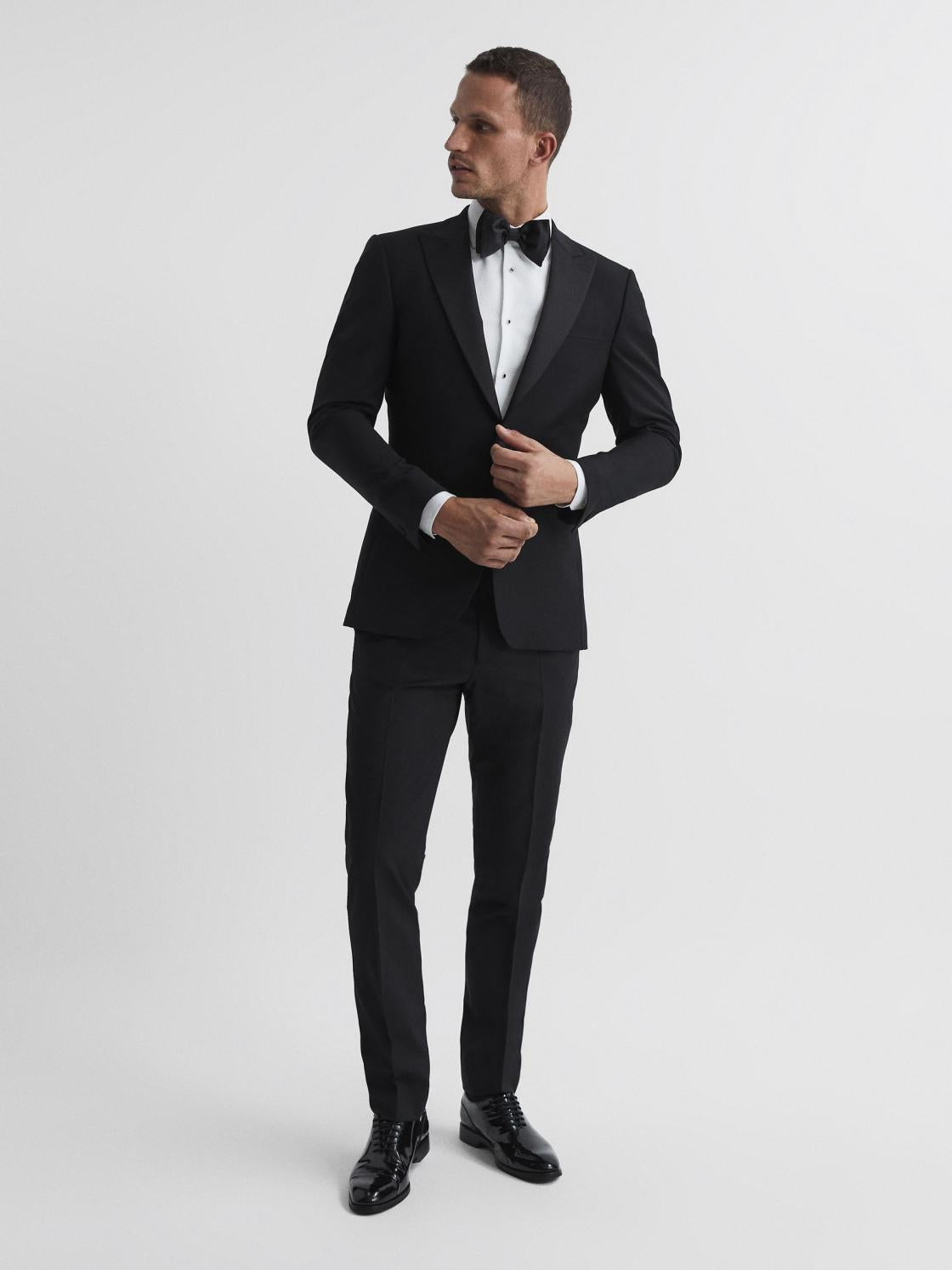 Reiss Suits &amp; Tailoring | Poker Modern Fit Performance Dinner Jacket Black - Men