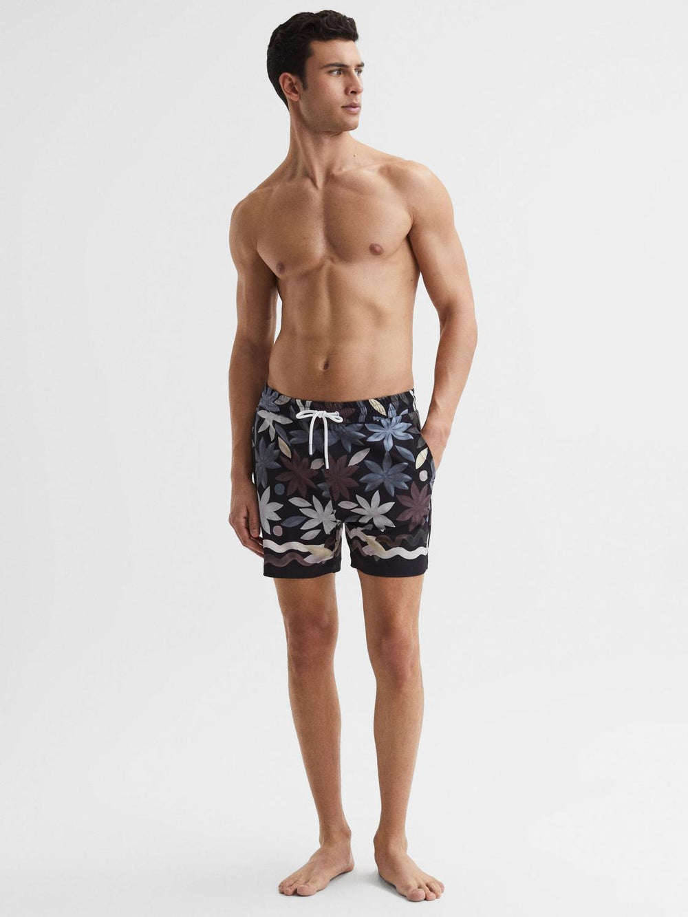 Reiss Swimwear | Arizona Floral Print Drawstring Swim Shorts Black Multi - Men