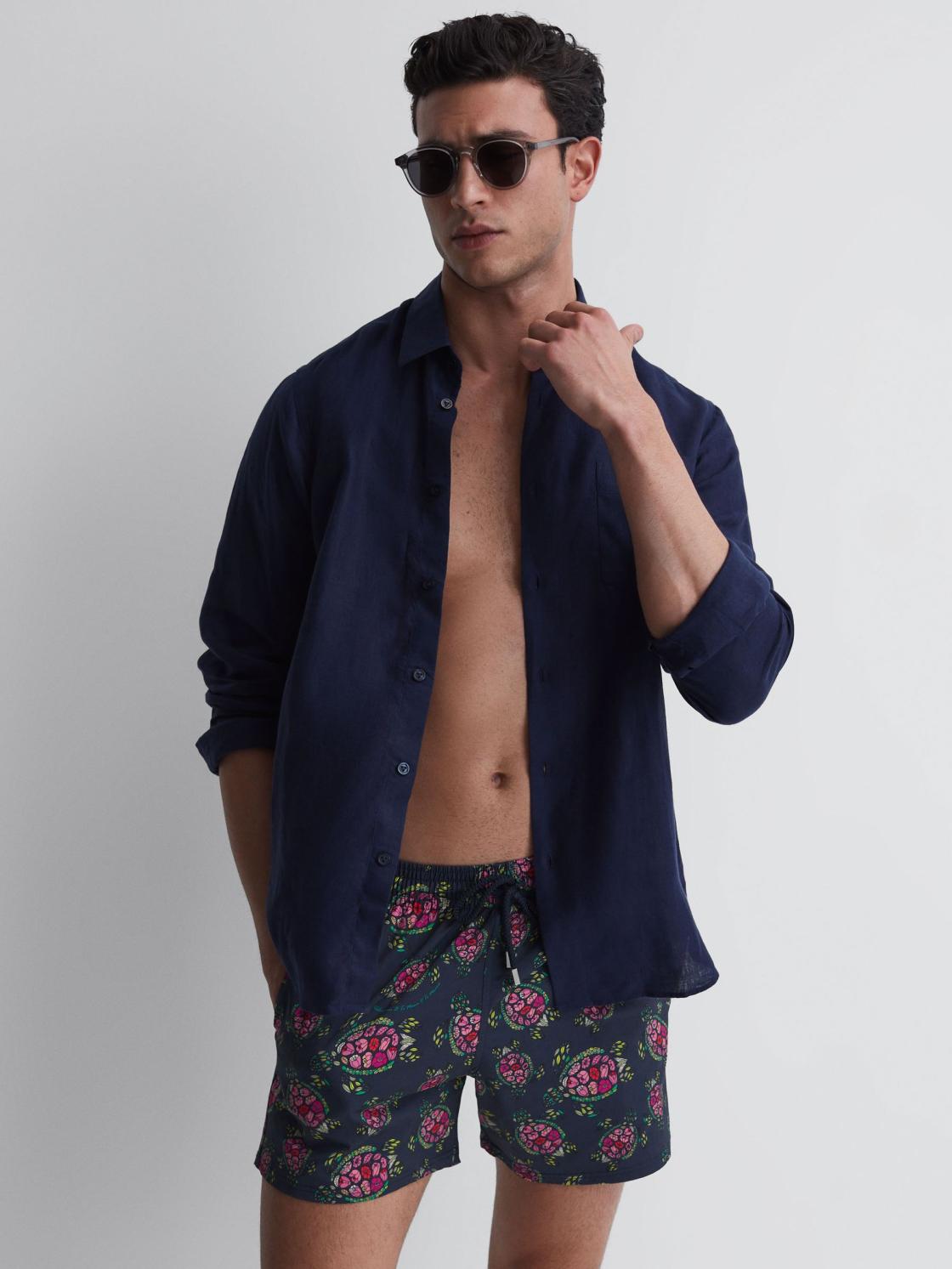 Reiss Swimwear | Moorise Vilebrequin Turtle Print Swim Shorts Black/red - Men