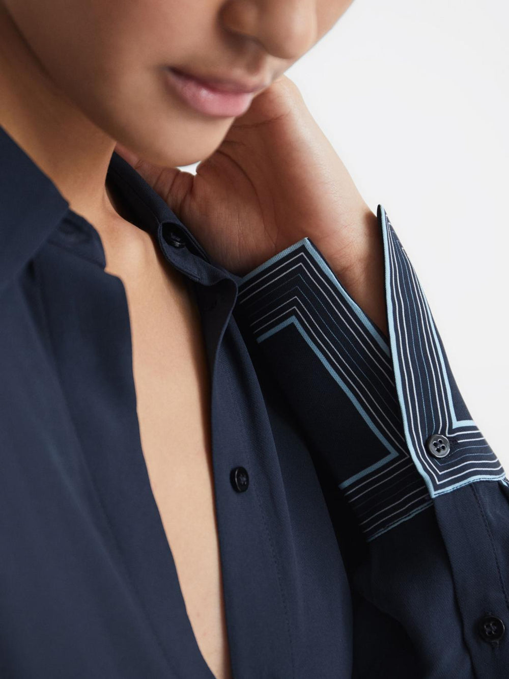 Reiss Tops | Chiara Fitted Side Striped Dip Hem Blouse Navy - Women