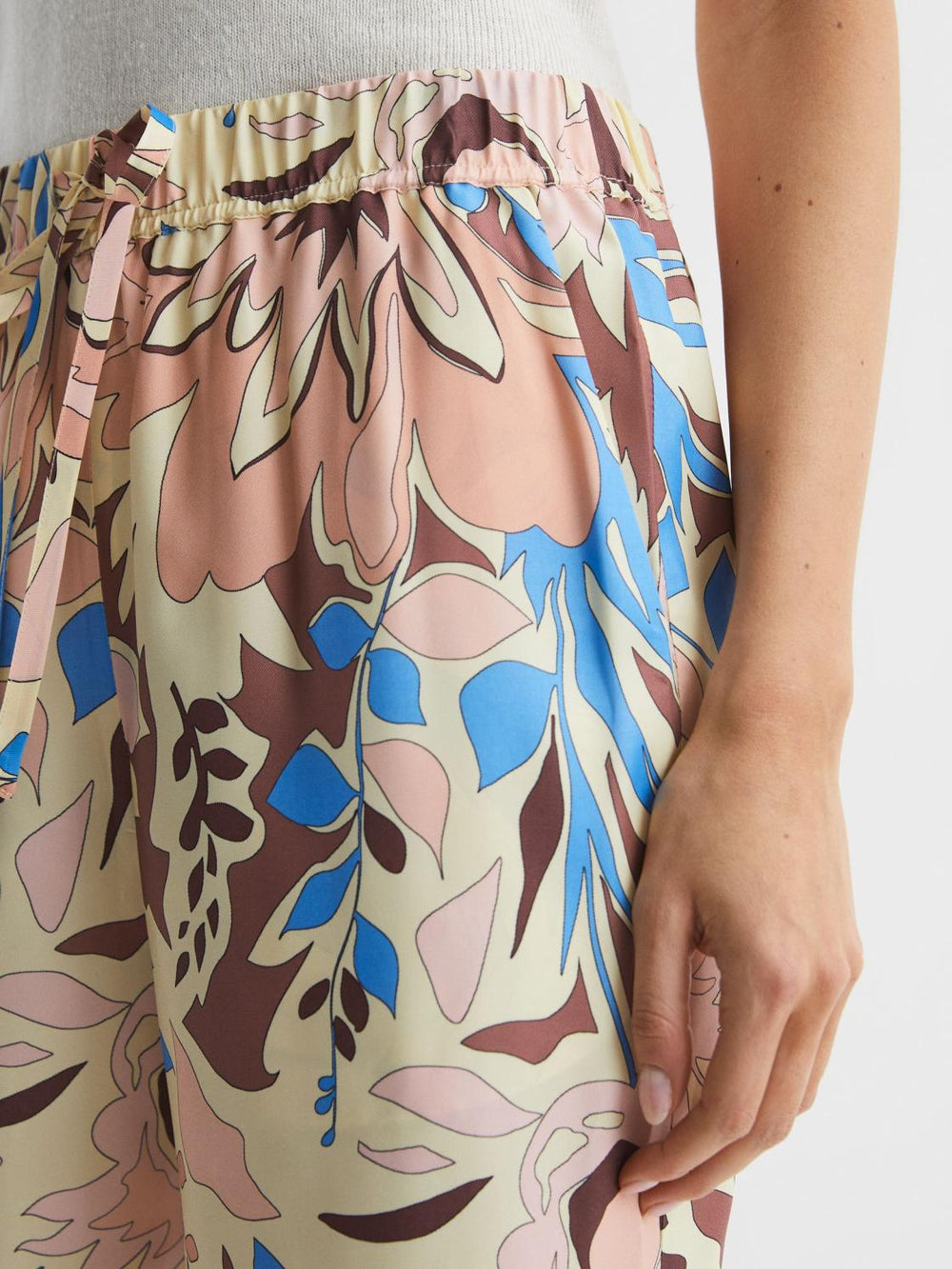 Reiss Trousers | Liv Floral Printed Wide Leg Trousers Multi - Women